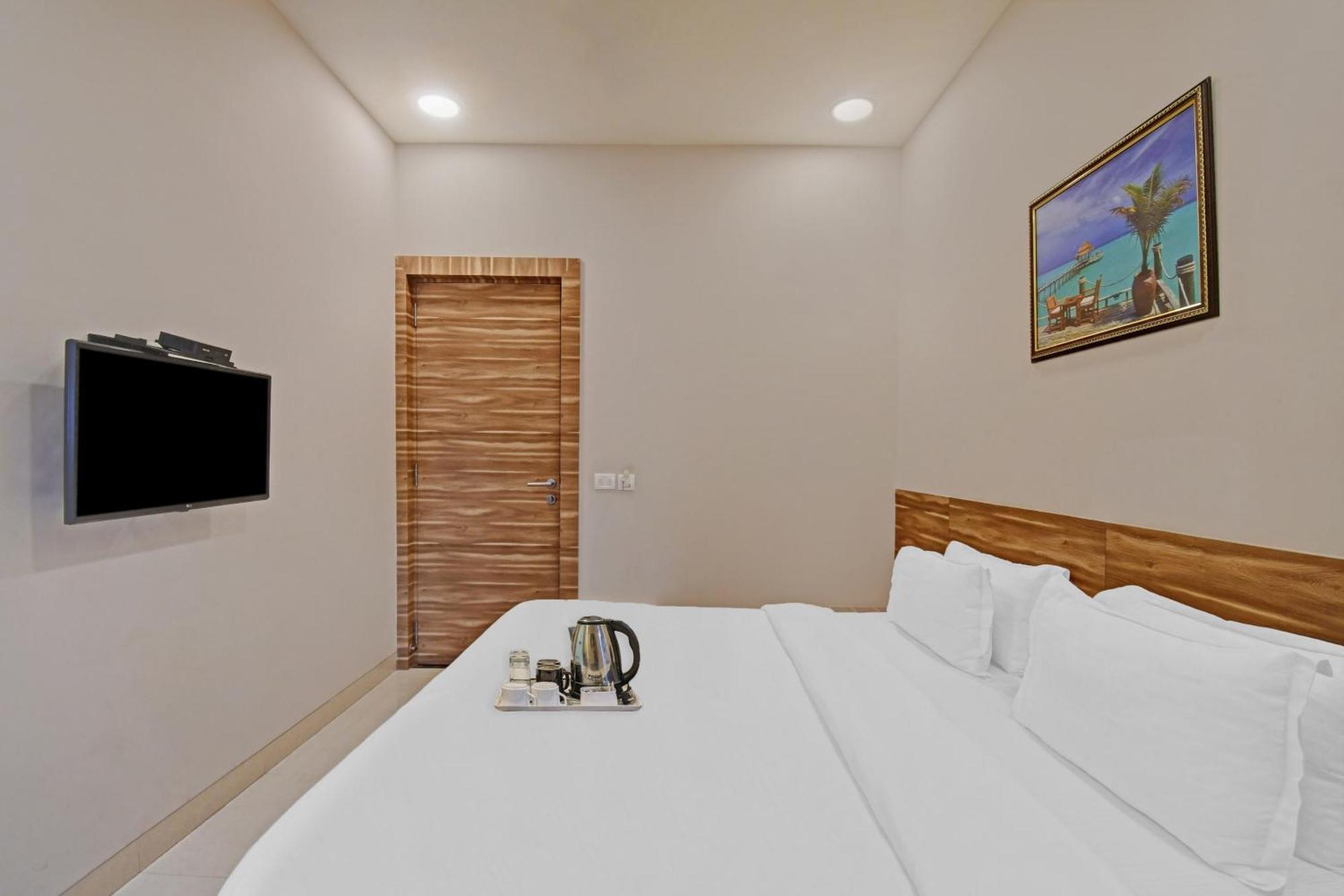 Super Townhouse Hotel All In One Near City Centre Salt Lake Salt Lake City Exterior foto